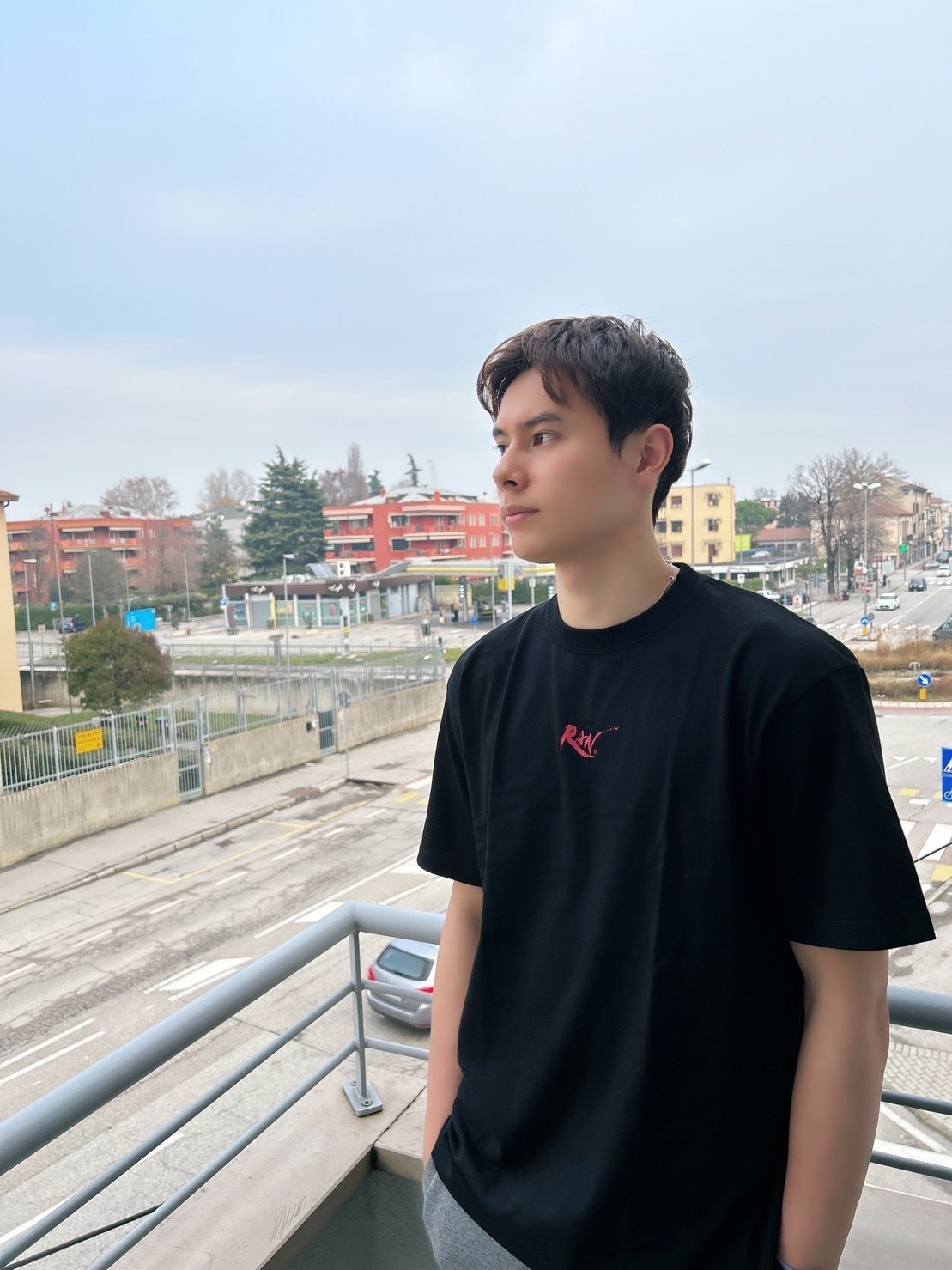 BASIC LOGO Tee (black×red)